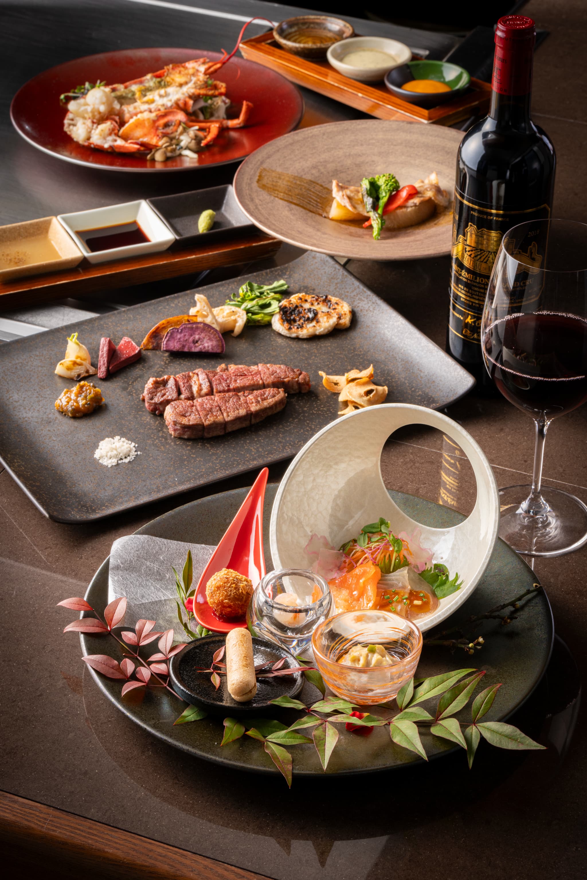 行先サボ 甲府－新宿 甲府－高尾 快速 あっという間に目的地に到着！ 京王バスの昼行便・4列シート「新宿